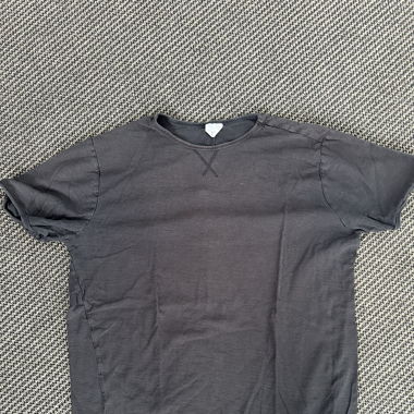 Schwarzes shirt