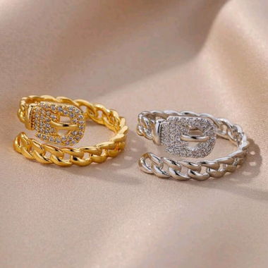 Anello dorato o argentato catena e strass