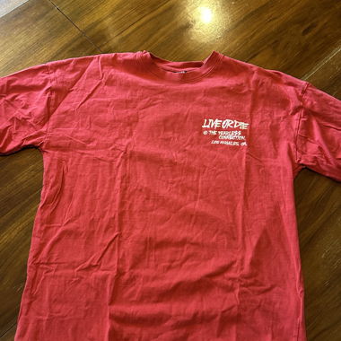 T-shirt rouge Live or Die