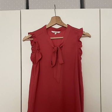 rote Bluse