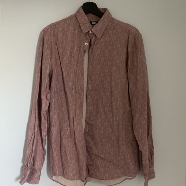 Chemise à motif rose