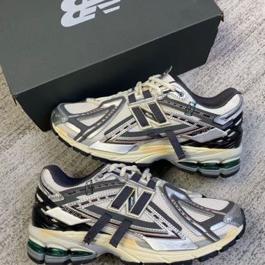 New Balance 1906A Sneaker