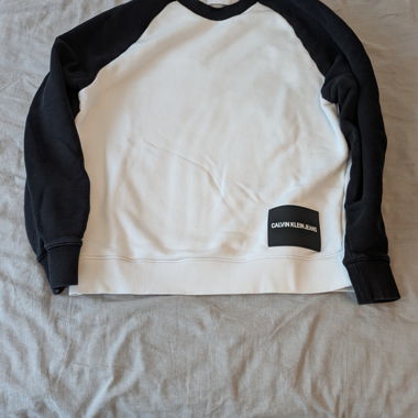 Calvin Klein Sweater