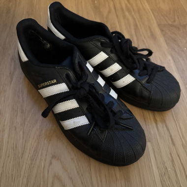 Adidas Superstar