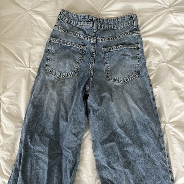 Jeans a gamba larga