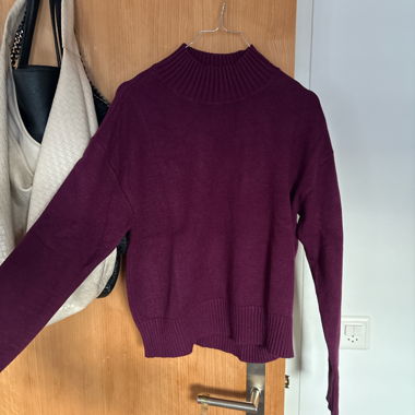 Maglione bordeaux in maglia con collo alto