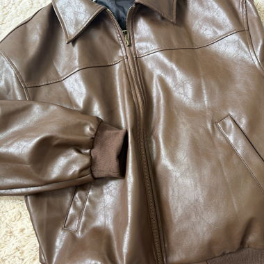 Veste marron en simili cuir