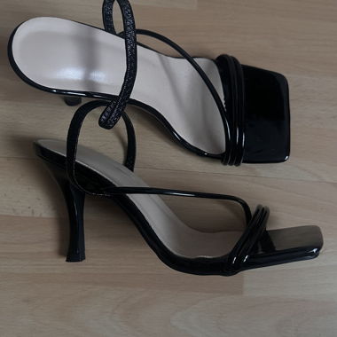Open high heels