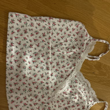 Blumiges Spaghettiträger Top
