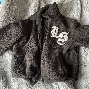 Flauschige Winterjacke