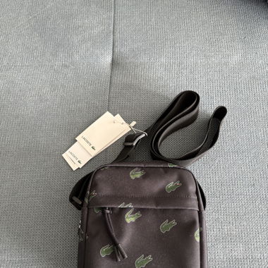 Lacoste Umhängetasche