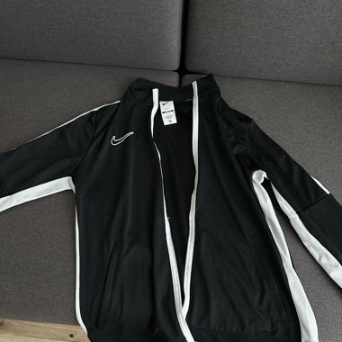 Nike sweatshirt