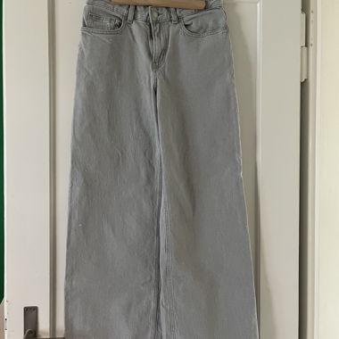 Jeans grau