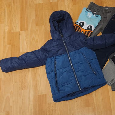Vêtements enfants taille 122