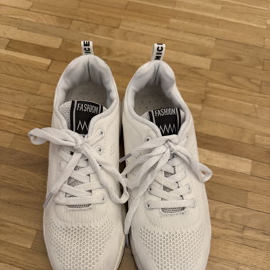 Sport Schuhe/ Sneakers