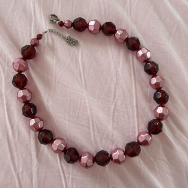 Pink-red beaded necklace