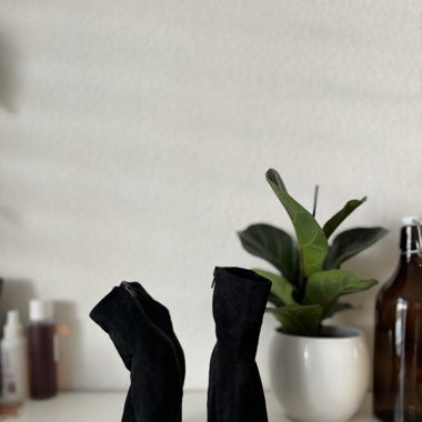 schwarze Stiefel