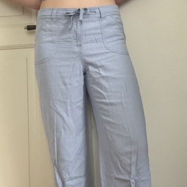 Pantalon en lin bleu pastel de H&M