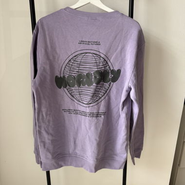Pullover mit Backprint