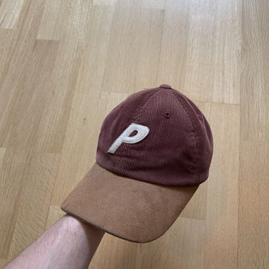 Cord Cap mit P