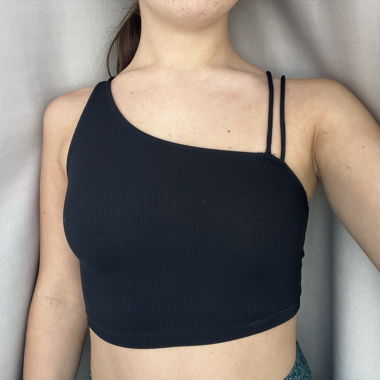 Haut court à une épaule Bershka
