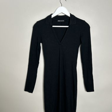 Zara schwarzes geripptes Kleid