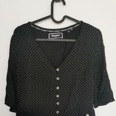 Bluse gepunktet
