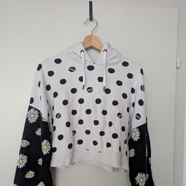 Cropped Vans Hoodie mit weiten Ärmeln