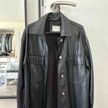 Veste sur-chemise en similicuir 
