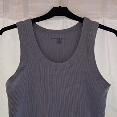 U neck ribbed tank top