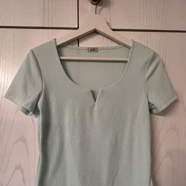 Verschiedene T-Shirts; Grösse XS - S