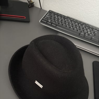 Black hat 