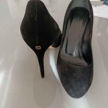 Décolleté neri Gucci
