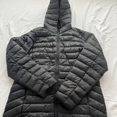 Daunenjacke schwarz