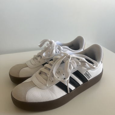 Schuhe Adidas