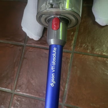 Dyson v11