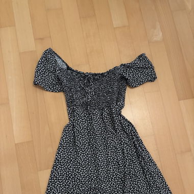 Luftiges Schmetterlingenkleid