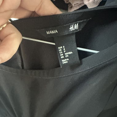 H&M Mama Schwarzes Kleid