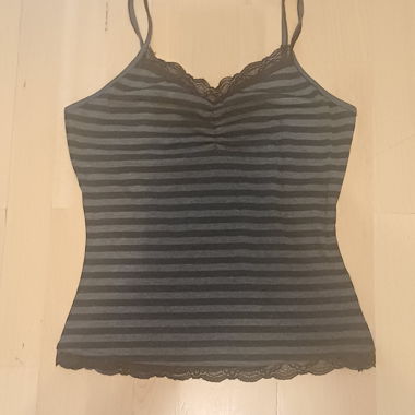 Cute y2k top