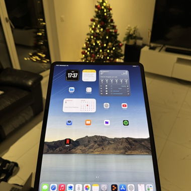 iPad Pro M4 with keyboard