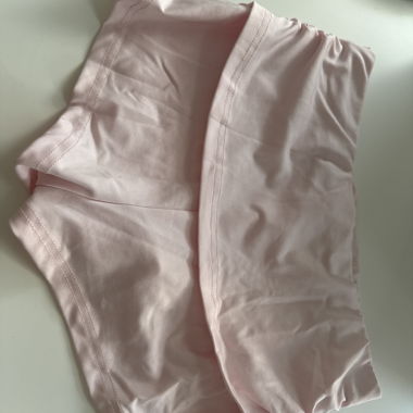 Shorts de sport rose bébé