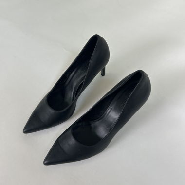 Black Heeled Pumps