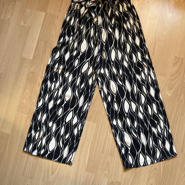 Wide Summer Pants with Black and White Print