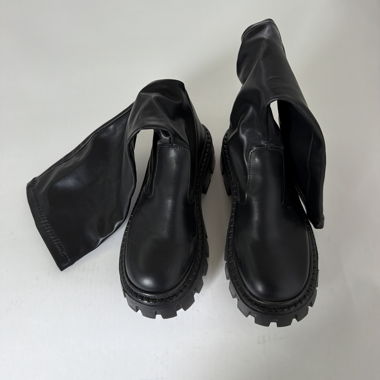 Schwarze Chunky-Ankle-Boots