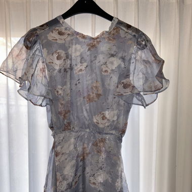 Robe courte vaporeuse/luftiges kurzes Kleid