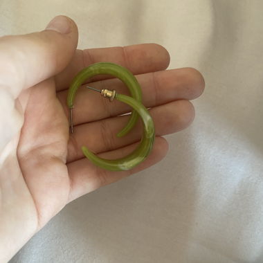 Grüne Hoops