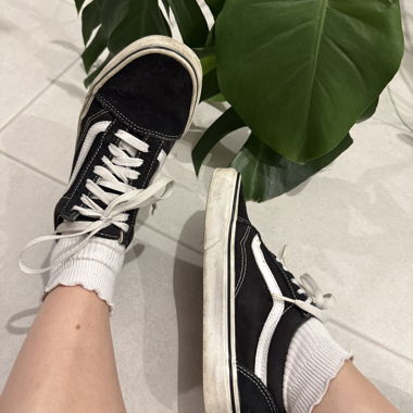Vans Old-Skool Sneakers in Schwarz und Weiss