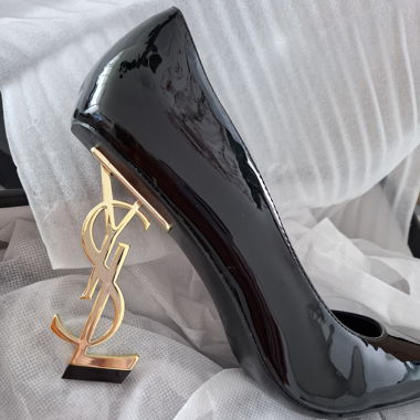 Yves Saint Laurent Heels