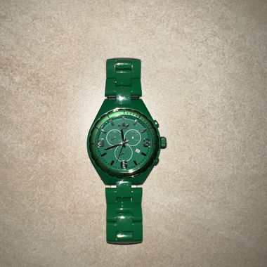 Grüne Uhr