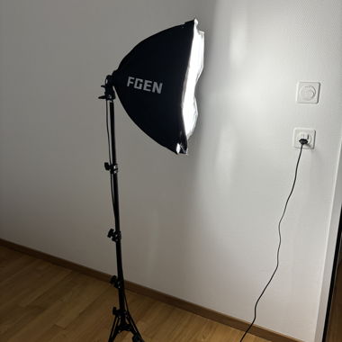 FGEN softbox studio light with stand